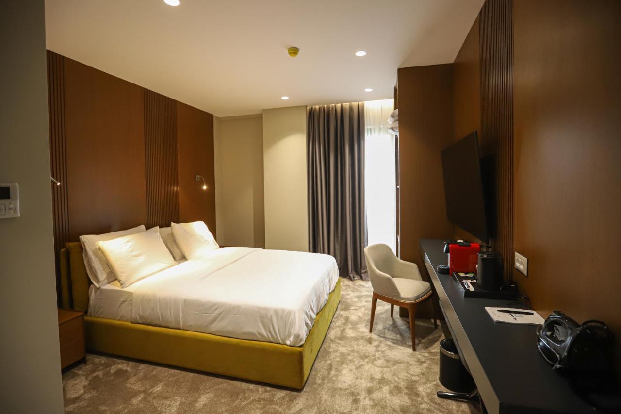 Urbanin Apartment & Hotel ติรานา ภายนอก รูปภาพ