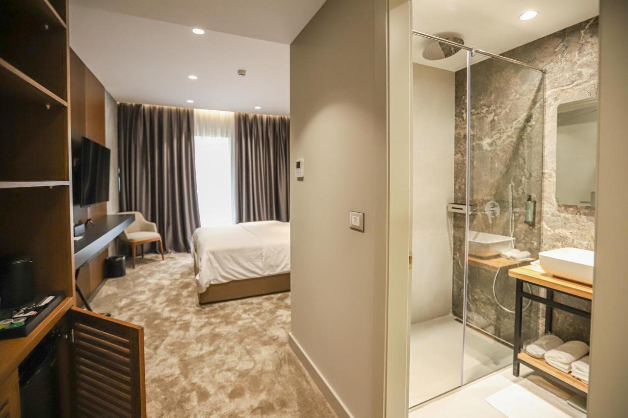Urbanin Apartment & Hotel ติรานา ภายนอก รูปภาพ