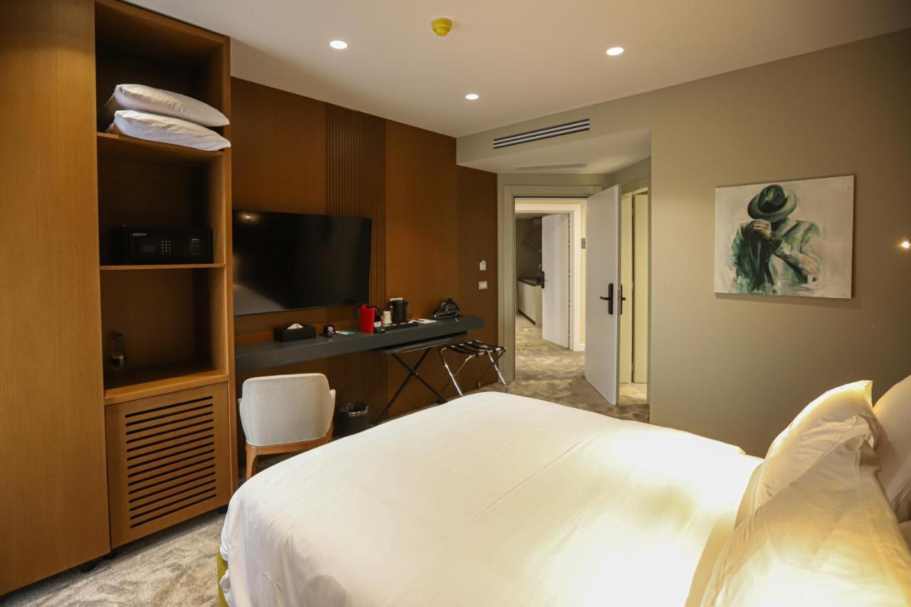 Urbanin Apartment & Hotel ติรานา ภายนอก รูปภาพ