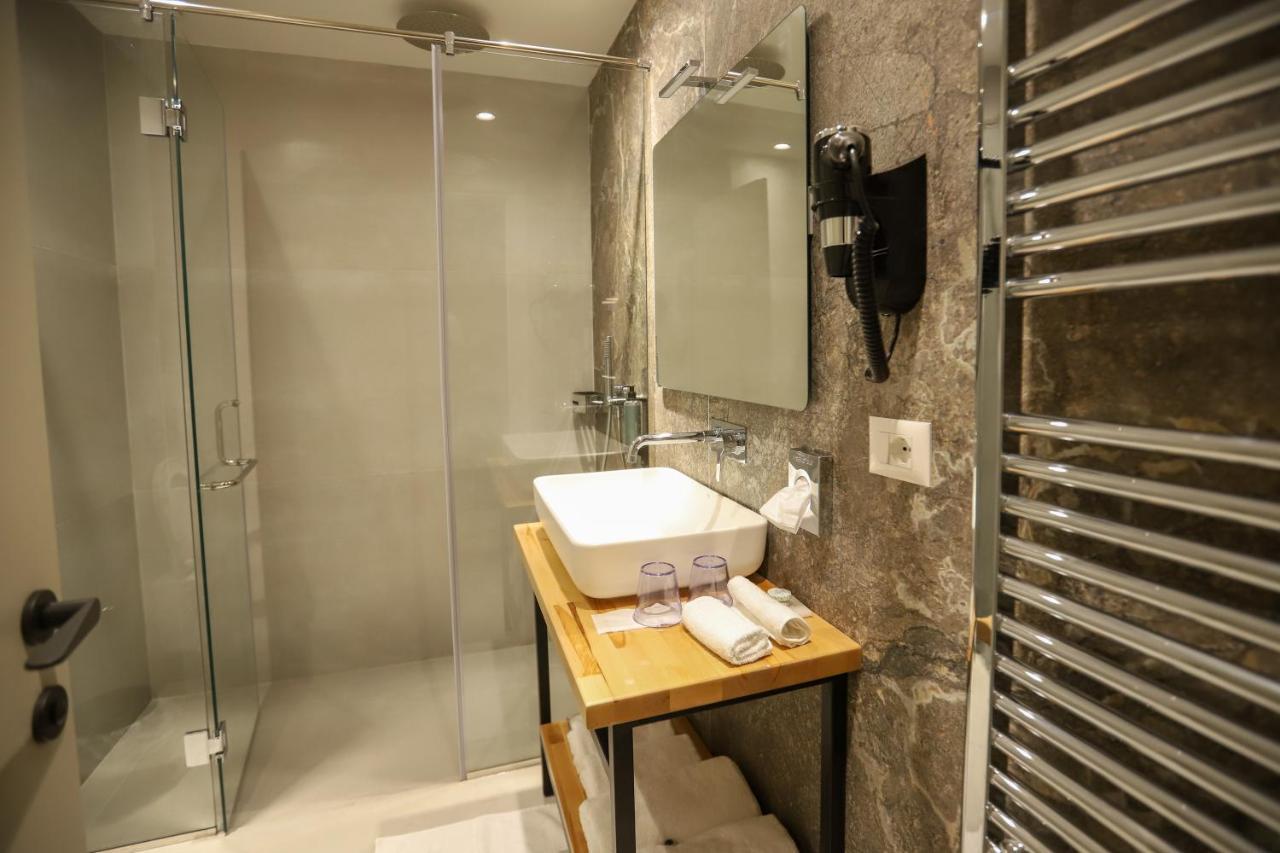 Urbanin Apartment & Hotel ติรานา ภายนอก รูปภาพ
