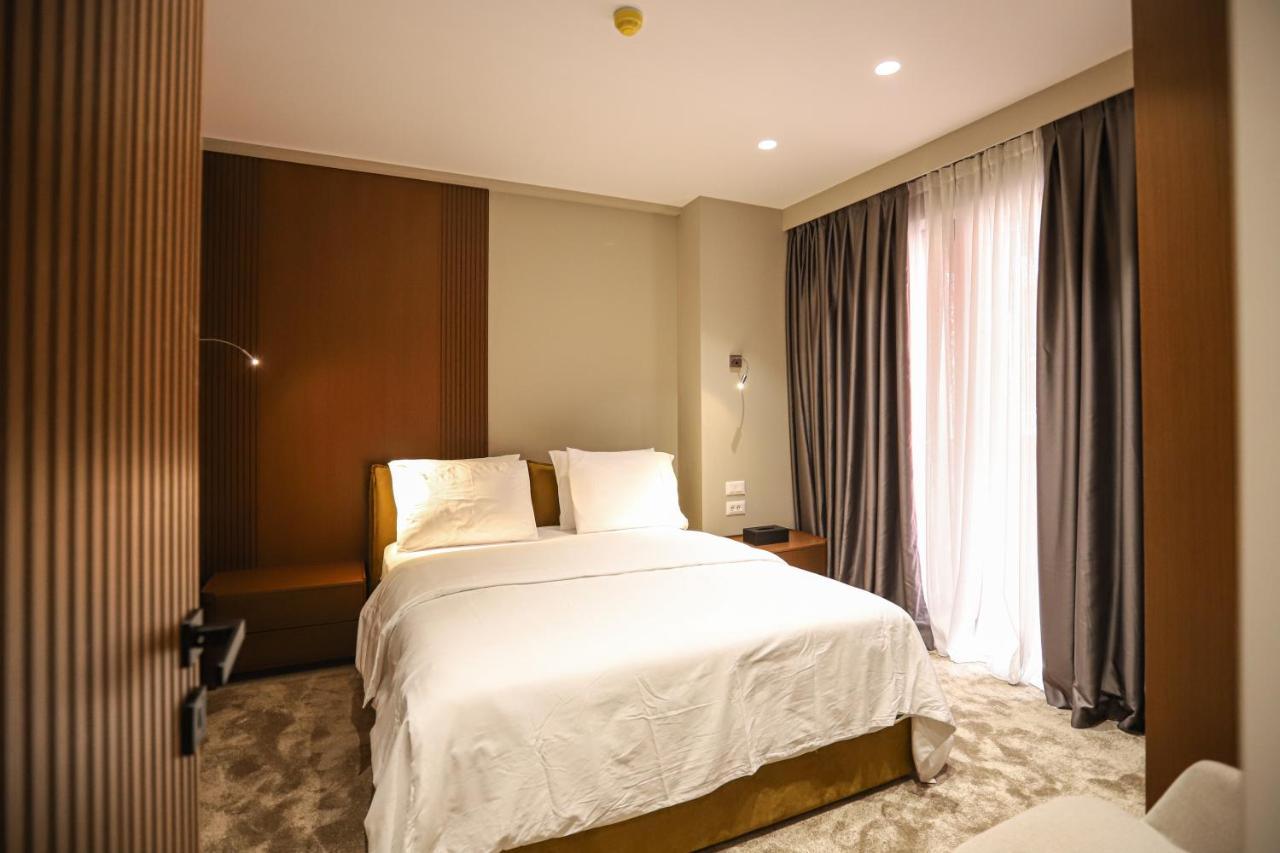 Urbanin Apartment & Hotel ติรานา ภายนอก รูปภาพ