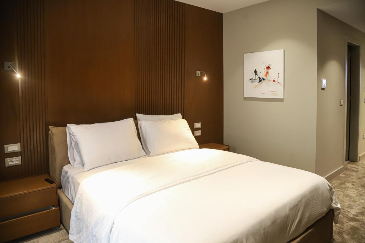 Urbanin Apartment & Hotel ติรานา ภายนอก รูปภาพ