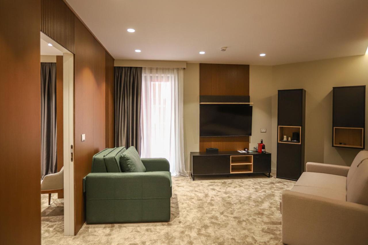 Urbanin Apartment & Hotel ติรานา ภายนอก รูปภาพ